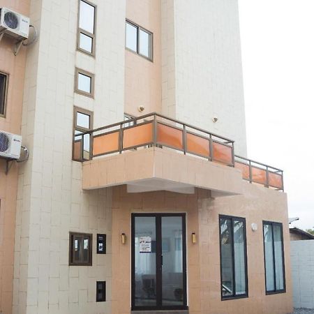 Hotel Marbella Ломе Екстер'єр фото